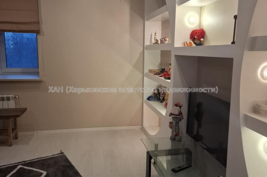 Продам квартиру, Гвардейцев Широнинцев ул. , 3 кім., 103.70 м², капитальный ремонт 