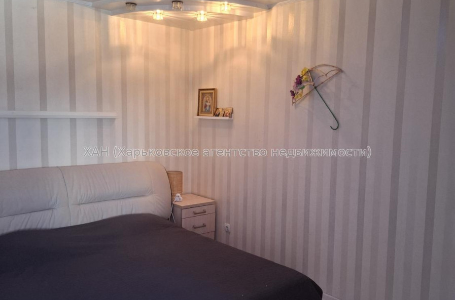 Продам квартиру, Гвардейцев Широнинцев ул. , 3 кім., 103.70 м², капитальный ремонт 