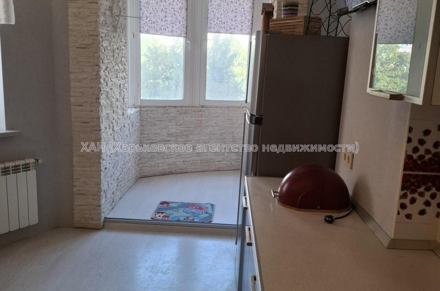 Продам квартиру, Гвардейцев Широнинцев ул. , 3 кім., 103.70 м², капитальный ремонт 