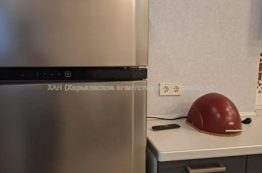 Продам квартиру, Гвардейцев Широнинцев ул. , 3 кім., 103.70 м², капитальный ремонт 