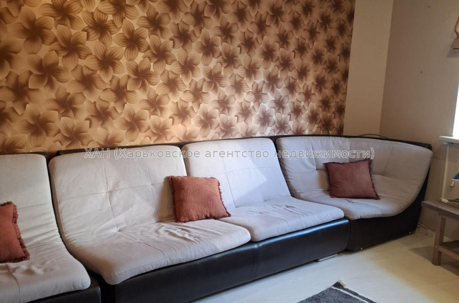 Продам квартиру, Гвардейцев Широнинцев ул. , 3 кім., 103.70 м², капитальный ремонт 