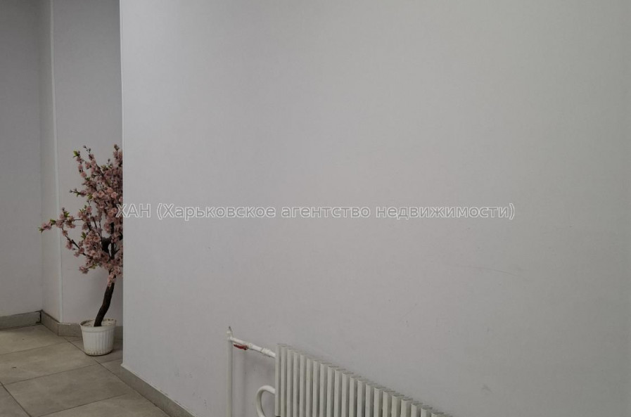 Продам квартиру, Гвардейцев Широнинцев ул. , 3 кім., 103.70 м², капитальный ремонт 