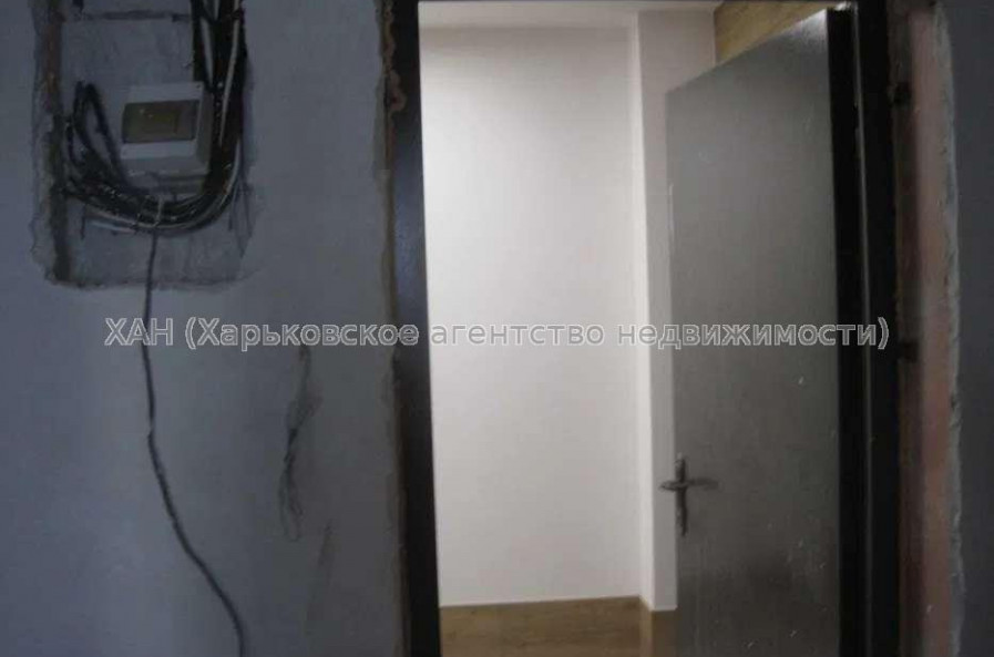 Продам квартиру, Динамовская ул. , 2  ком., 80 м², без внутренних работ 