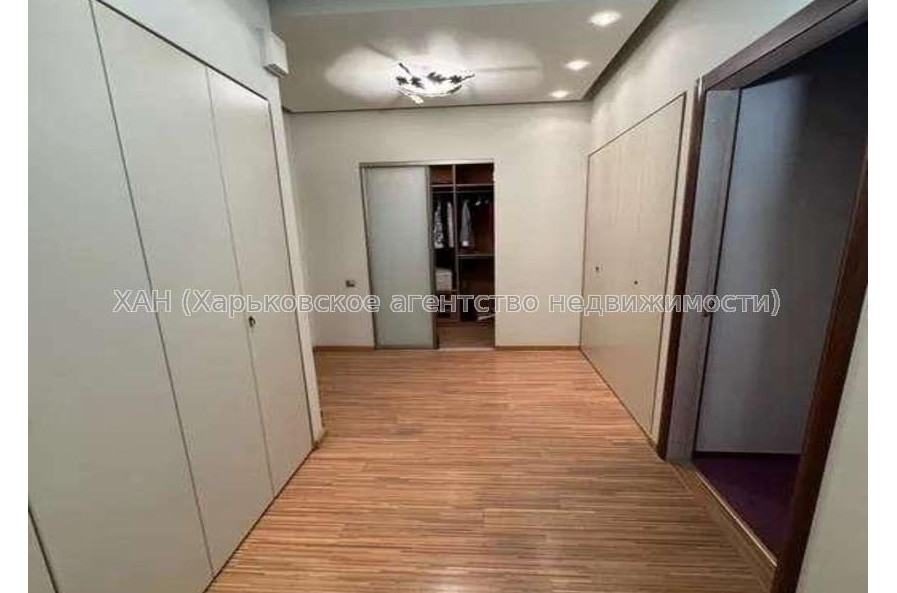 Продам квартиру, Сумская ул. , 3  ком., 183 м², авторский дизайн 