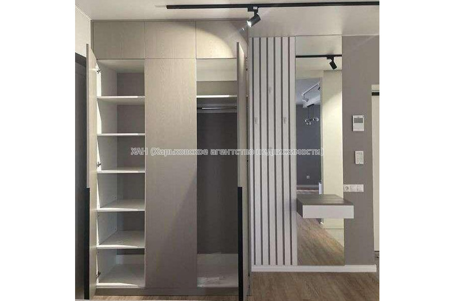 Продам квартиру, Героев Харькова просп. , 2 кім., 65 м², евроремонт 