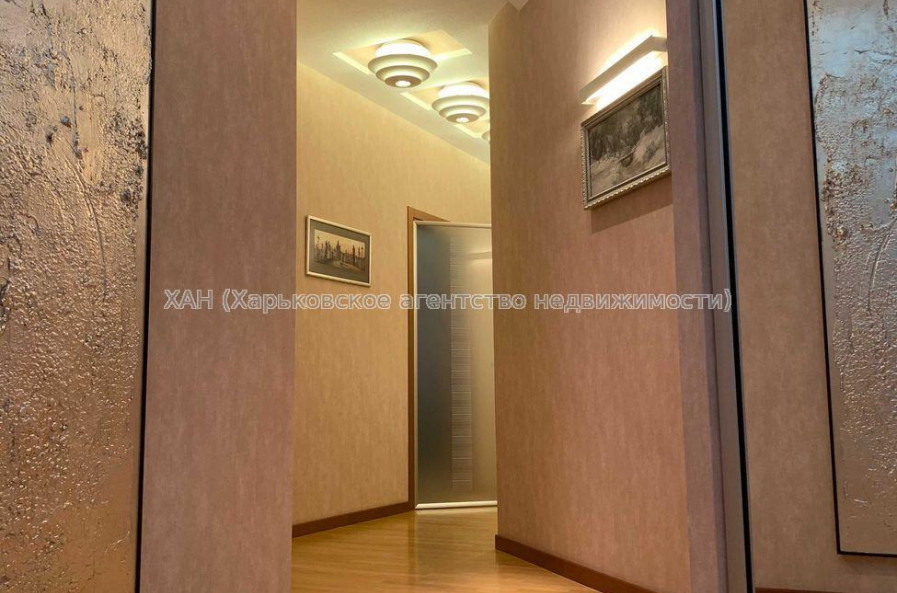Продам квартиру, Отакара Яроша пер. , 4  ком., 190 м², евроремонт 