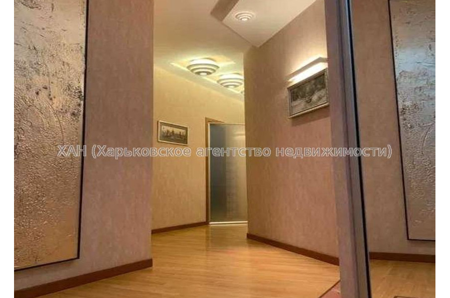 Продам квартиру, Отакара Яроша пер. , 4  ком., 190 м², евроремонт 