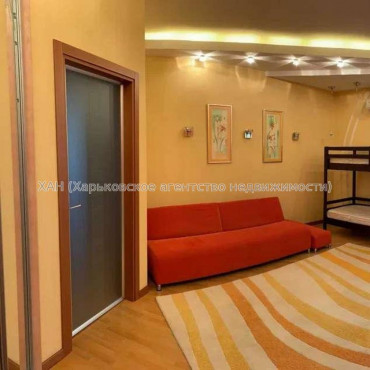 Продам квартиру, Отакара Яроша пер. , 4  ком., 190 м², евроремонт 