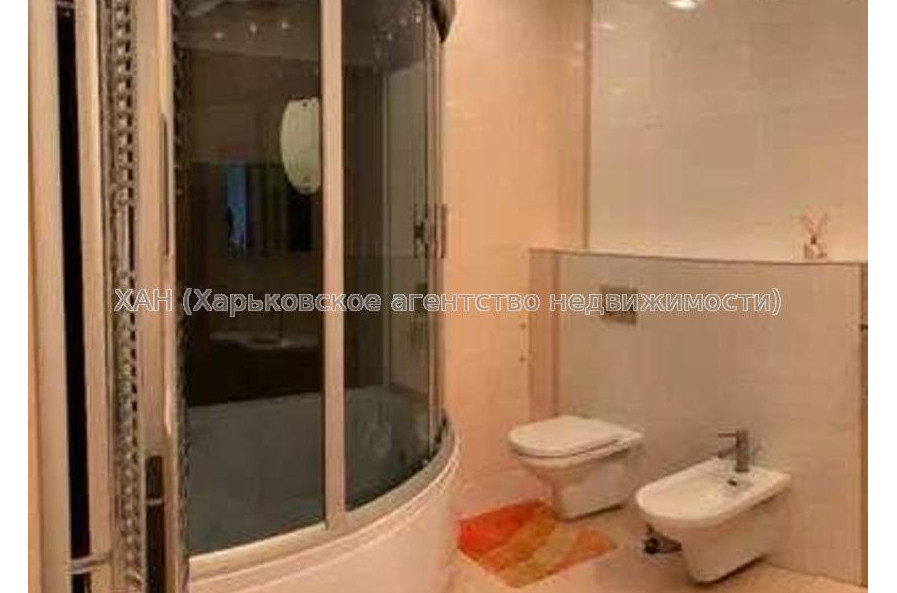 Продам квартиру, Отакара Яроша пер. , 4  ком., 190 м², евроремонт 
