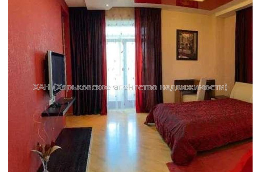 Продам квартиру, Отакара Яроша пер. , 4  ком., 190 м², евроремонт 