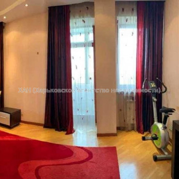 Продам квартиру, Отакара Яроша пер. , 4  ком., 190 м², евроремонт 