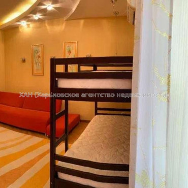 Продам квартиру, Отакара Яроша пер. , 4  ком., 190 м², евроремонт 