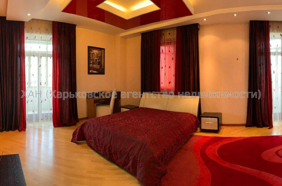 Продам квартиру, Отакара Яроша пер. , 4  ком., 190 м², евроремонт 