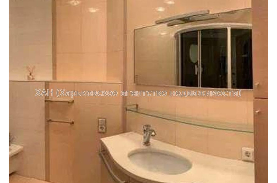 Продам квартиру, Отакара Яроша пер. , 4  ком., 190 м², евроремонт 
