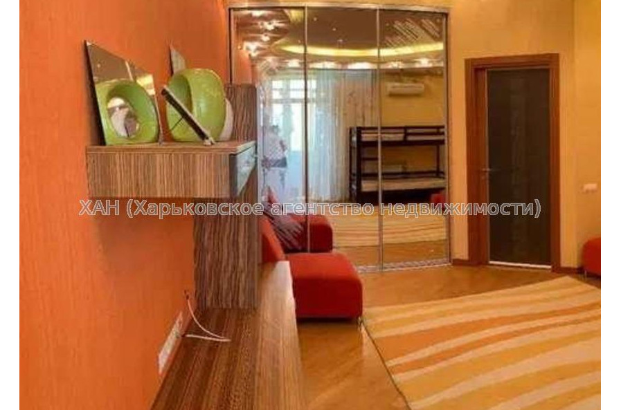 Продам квартиру, Отакара Яроша пер. , 4  ком., 190 м², евроремонт 