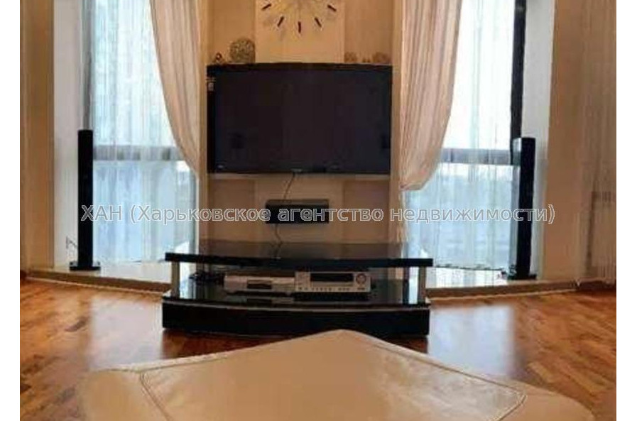 Продам квартиру, Отакара Яроша пер. , 4  ком., 190 м², евроремонт 