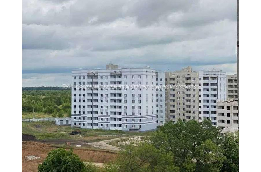 Продам квартиру, Валентиновская ул. , 1 кім., 39 м², без ремонта 