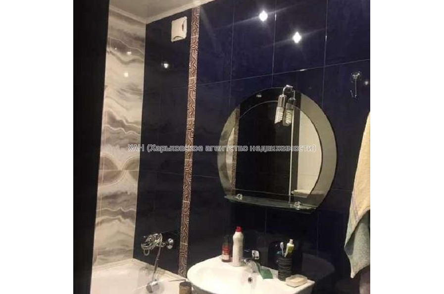 Продам квартиру, Тракторостроителей просп. , 1 кім., 37 м², капитальный ремонт 