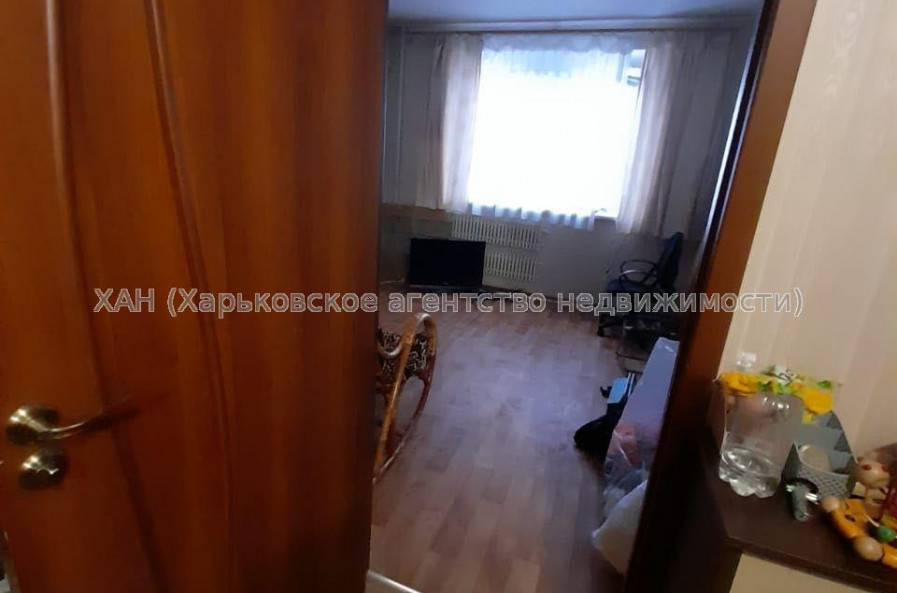 Продам квартиру, Соборности Украины ул. , 3 кім., 67 м², косметический ремонт 