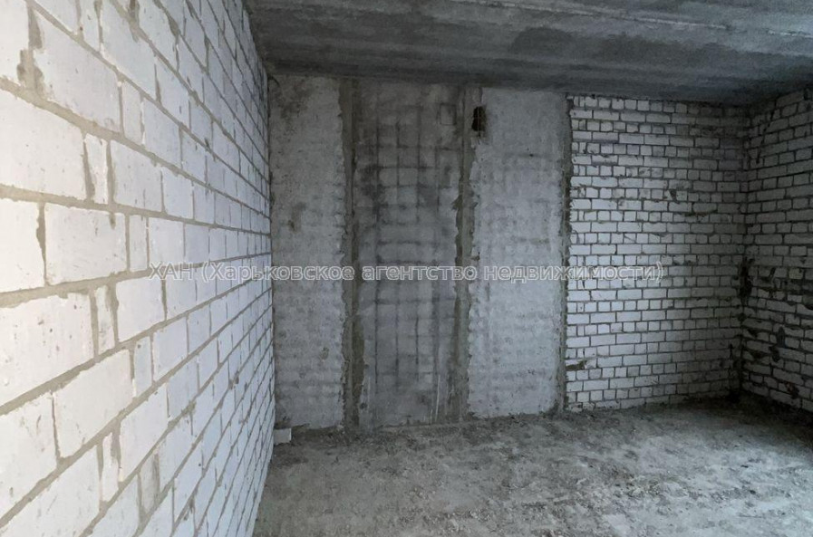 Продам квартиру, Шевченко ул. , 1  ком., 42 м², без внутренних работ 