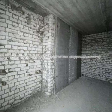 Продам квартиру, Шевченко ул. , 1 кім., 42 м², без внутренних работ 