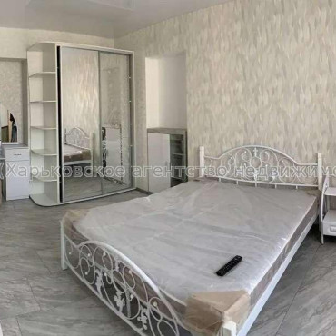 Продам квартиру, Победы просп. , 2 кім., 47 м², капитальный ремонт 