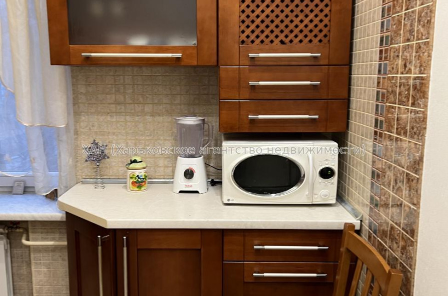 Сдам квартиру, Данилевского ул. , 29 , 2  ком., 64 м², косметический ремонт 