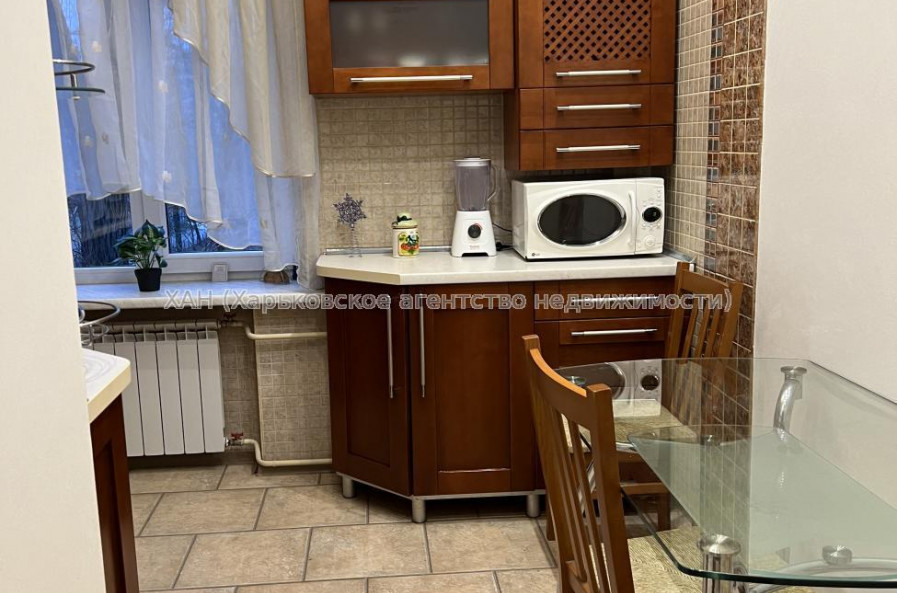 Сдам квартиру, Данилевского ул. , 29 , 2  ком., 64 м², косметический ремонт 
