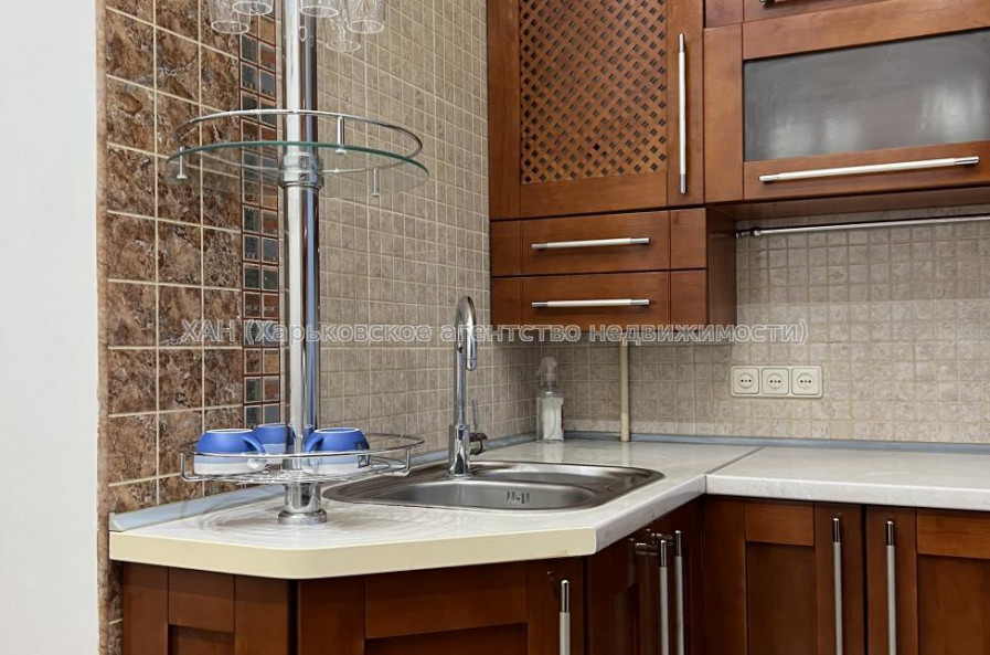 Сдам квартиру, Данилевского ул. , 29 , 2  ком., 64 м², косметический ремонт 