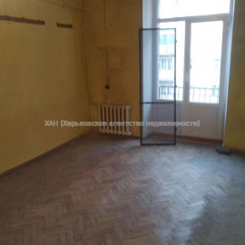 Продам квартиру, Костомаровская ул. , 3  ком., 77 м², без ремонта