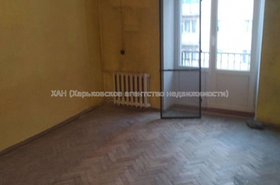 Продам квартиру, Костомаровская ул. , 3  ком., 77 м², без ремонта 