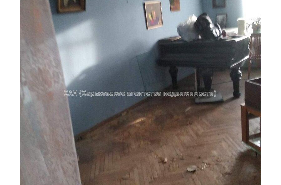 Продам квартиру, Костомаровская ул. , 3 кім., 78 м², без ремонта 