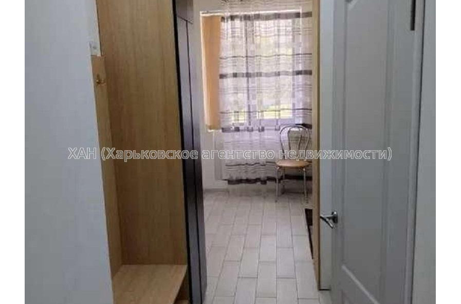 Продам квартиру, Космическая ул. , 1  ком., 28 м², капитальный ремонт 