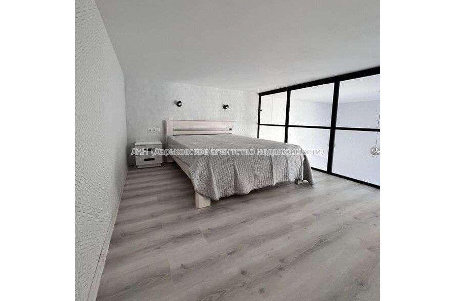 Продам квартиру, Ковалевская ул. , 3 кім., 65 м², евроремонт 