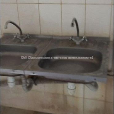 Продам квартиру, Библика ул. , 1 кім., 11 м², советский ремонт 