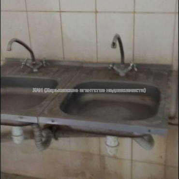 Продам квартиру, Библика ул. , 1  ком., 11 м², советский ремонт 