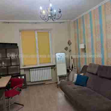 Продам квартиру, Автострадный пер. , 1  ком., 29 м², капитальный ремонт 