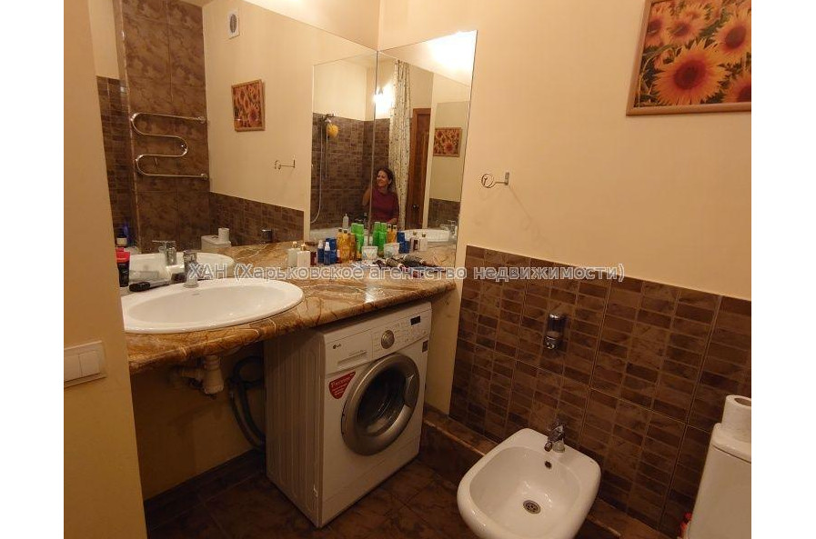 Продам квартиру, Библика ул. , 2  ком., 50 м², капитальный ремонт 