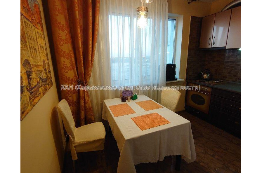 Продам квартиру, Библика ул. , 2  ком., 50 м², капитальный ремонт 