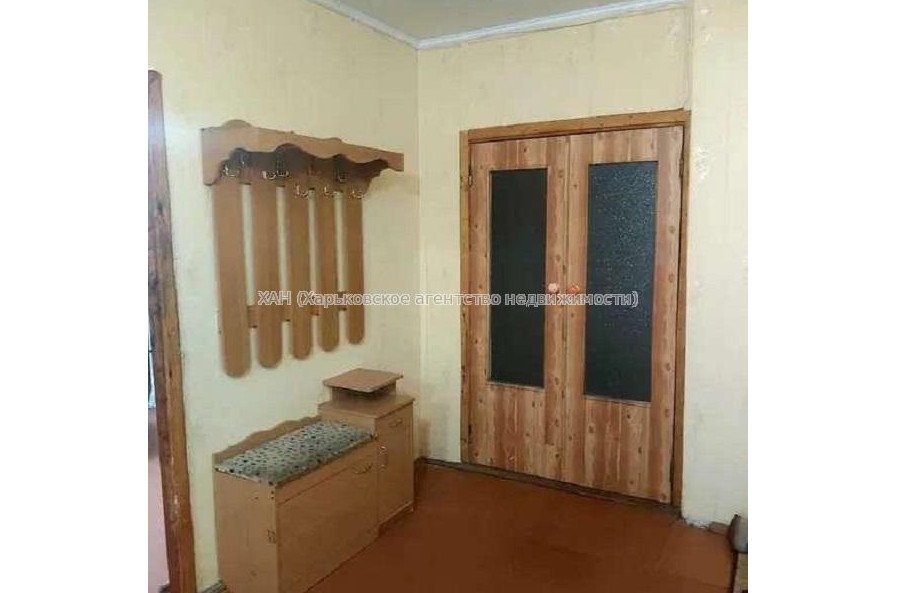 Продам квартиру, Саперная ул. , 4  ком., 82 м², косметический ремонт 