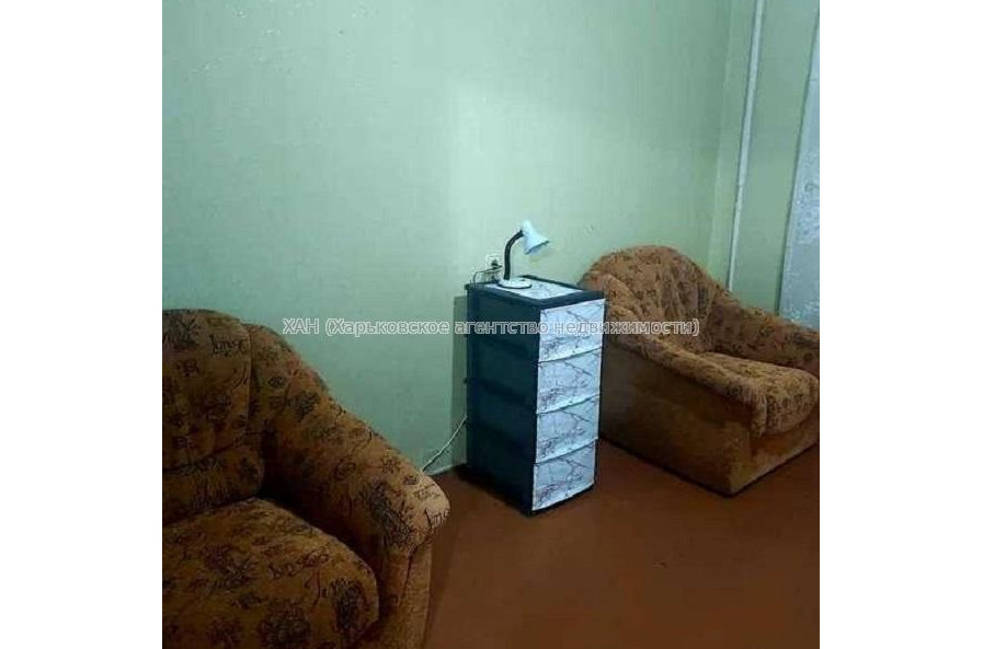 Продам квартиру, Саперная ул. , 4  ком., 82 м², косметический ремонт 