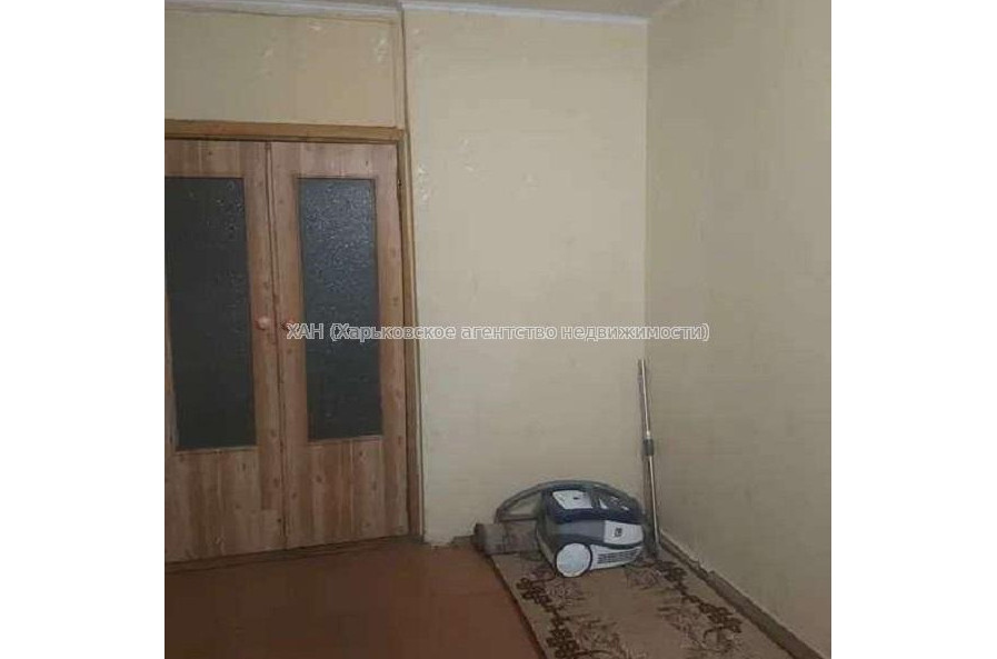 Продам квартиру, Саперная ул. , 4  ком., 82 м², косметический ремонт 