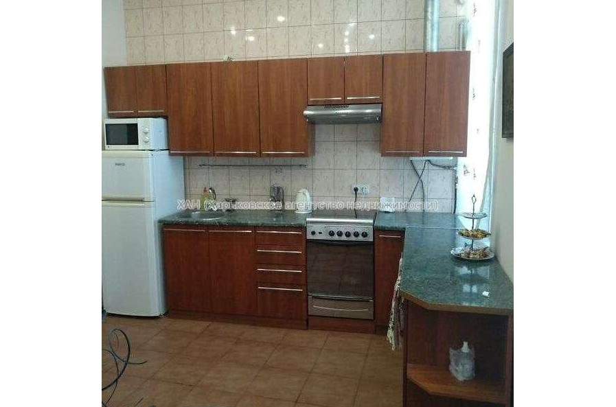 Продам квартиру, Гиршмана ул. , 3 кім., 73 м², капитальный ремонт 