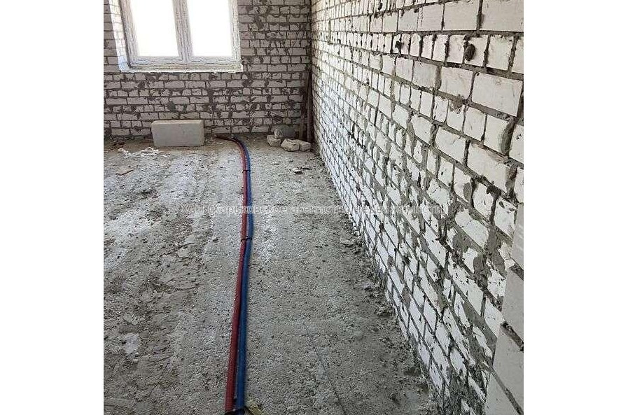 Продам квартиру, Шекспира пер. , 3  ком., 104 м², без внутренних работ 