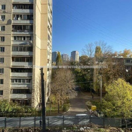 Продам квартиру, Шекспира пер. , 3  ком., 104 м², без внутренних работ