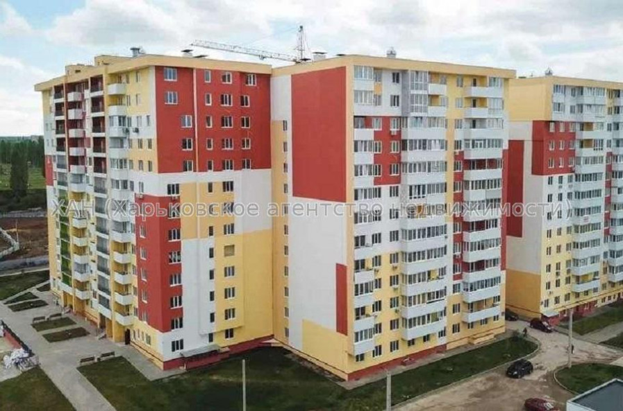 Продам квартиру, Гвардейцев Широнинцев ул. , 2 кім., 62 м², без внутренних работ 
