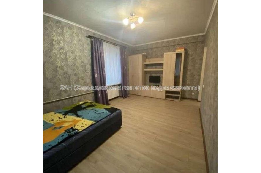 Продам квартиру, Камышева ул. , 1  ком., 32 м², капитальный ремонт 