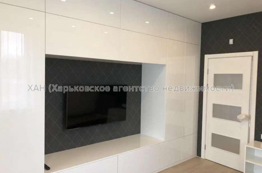 Продам квартиру, Клочковская ул. , 3  ком., 100 м², авторский дизайн 