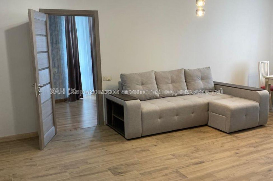 Продам квартиру, Героев Харькова просп. , 2 кім., 63 м², евроремонт 