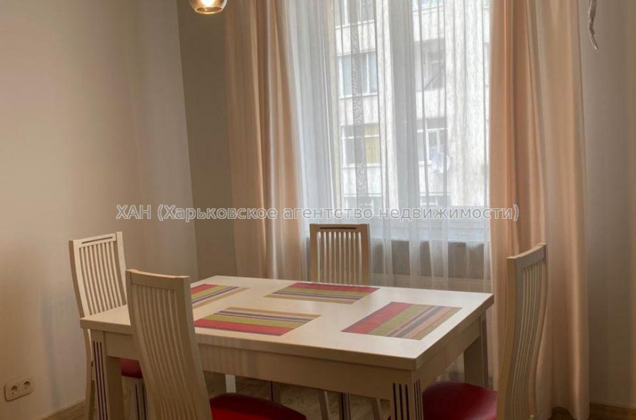 Продам квартиру, Героев Харькова просп. , 2 кім., 63 м², евроремонт 